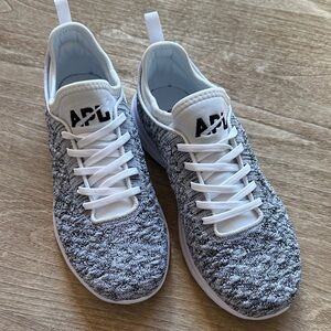 APL Heathered Gray and White Athletic Shoes Phantom *BRAND NEW*